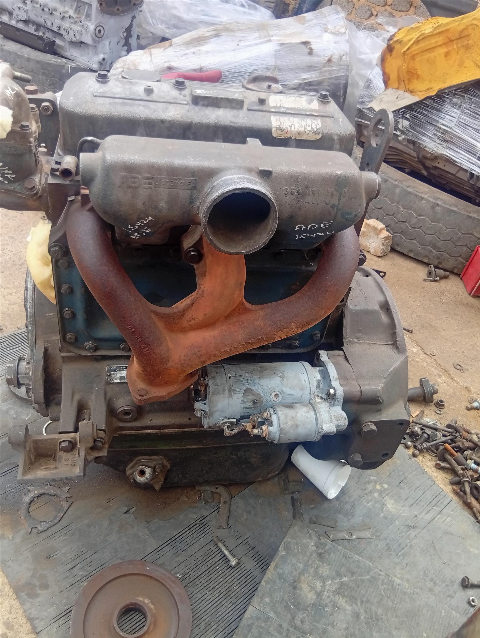 Mercedes Benz Ade 364 complete engine for 4 ton trucks | Junk Mail ...