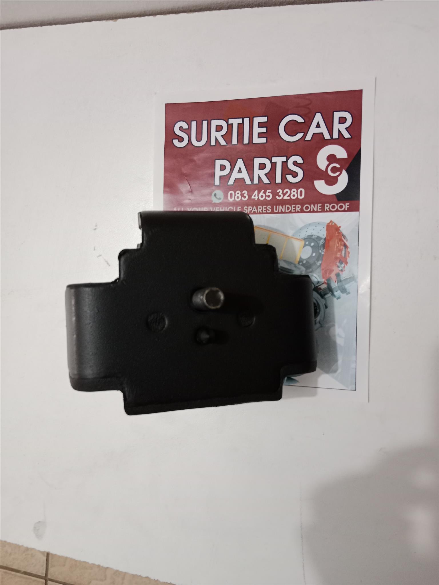 Left hand side engine mounting for sale - land cruiser HJ45 2H - Private Seller Left hand side engine mounting for sale - land cruiser HJ45 2H - Private Seller