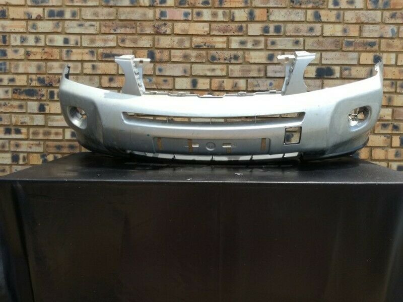 Nissan X-trail Front Bumper cover - Private Seller Nissan X-trail Front Bumper cover - Private Seller