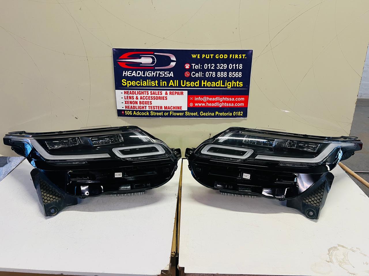 Range Rover Velar left and right side LED headlights - Private Seller