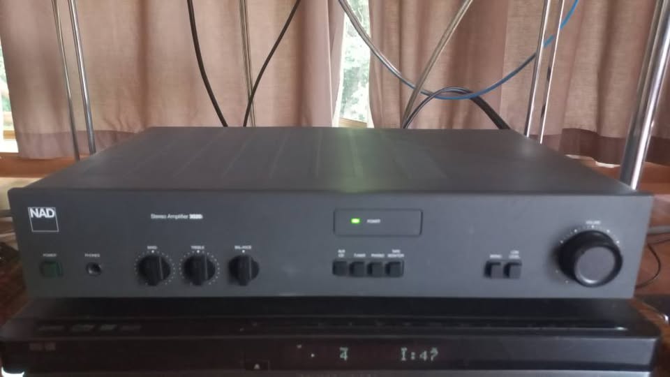 Nad 3020i amolifier