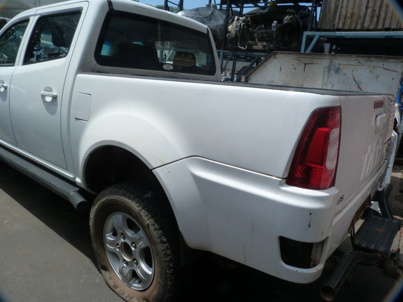 Tata Xenon 2.2 DLE 4X4 Manual White - 2013 STRIPPING FOR SPARES - Private Seller Tata Xenon 2.2 DLE 4X4 Manual White - 2013 STRIPPING FOR SPARES - Private Seller