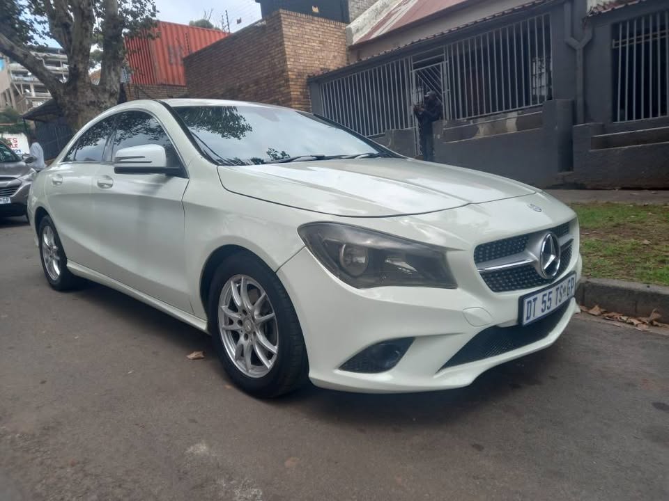 2012 Mercedes Benz CLA 200 Automatic, White, Service history Reverse Camera and Sen