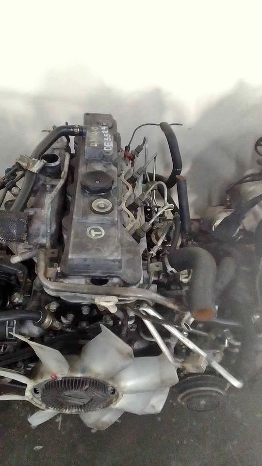 MITSUBISHI 4M40 COMPLETE ENGINE FOR SALE - Private Seller MITSUBISHI 4M40 COMPLETE ENGINE FOR SALE - Private Seller