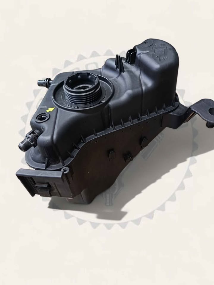 BMW F30/F34 3 SERIES AND F32, F33, F36 4 SERIES WATER BOTTLE, EXPANSION TANK AVAILABLE FOR SALE - Private Seller BMW F30/F34 3 SERIES AND F32, F33, F36 4 SERIES WATER BOTTLE, EXPANSION TANK AVAILABLE FOR SALE - Private Seller