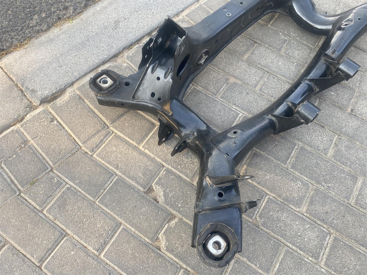 2017 BMW 1 SERIES F20 REAR SUBFRAME FOR SALE. IN PRISTINE CONDITION