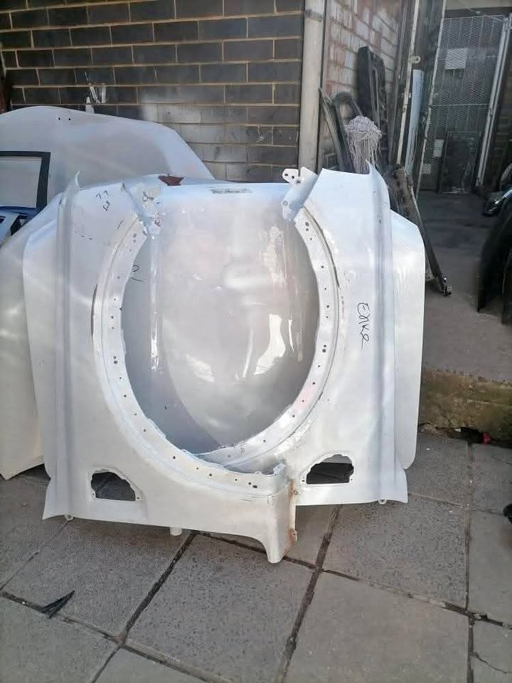 Ford Ranger T9 two fender and Bonnet very clean 2023 to 2024 - Private Seller Ford Ranger T9 two fender and Bonnet very clean 2023 to 2024 - Private Seller