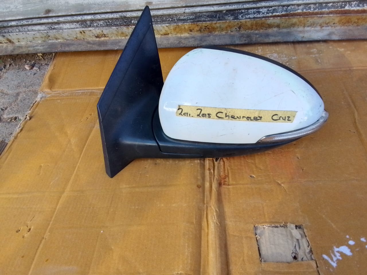 (2011-2015) CHEVROLET CRUZ LEFT SIDE MIRROR FOR SALE - Private Seller (2011-2015) CHEVROLET CRUZ LEFT SIDE MIRROR FOR SALE - Private Seller