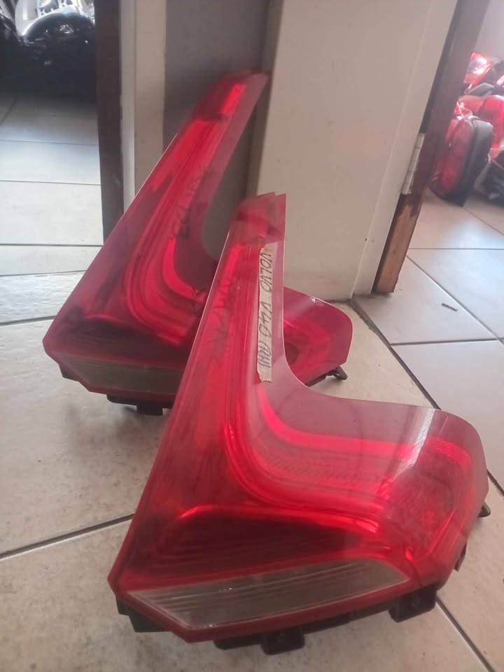 Volvo V40 taillight - Private Seller Volvo V40 taillight - Private Seller