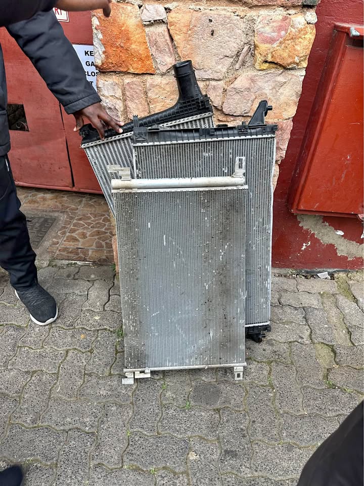 Audi A6 Quattro, Porsche Cayenne, Q7, Q8, SQ5 radiator condenser and intercooler - Private Seller Audi A6 Quattro, Porsche Cayenne, Q7, Q8, SQ5 radiator condenser and intercooler - Private Seller