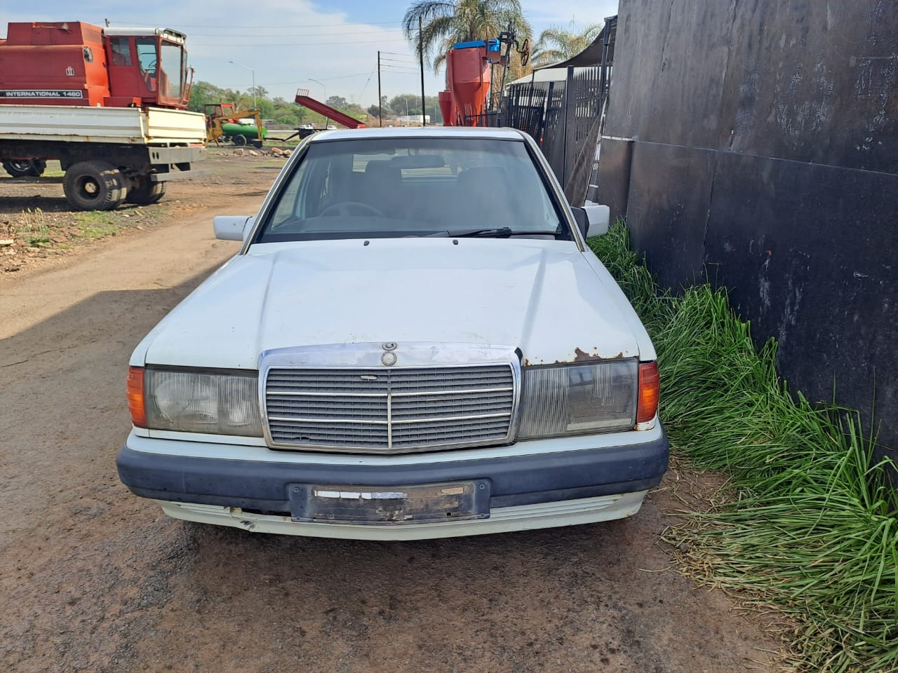Merc Benz 190e  w201 stripping for  spares - Private Seller