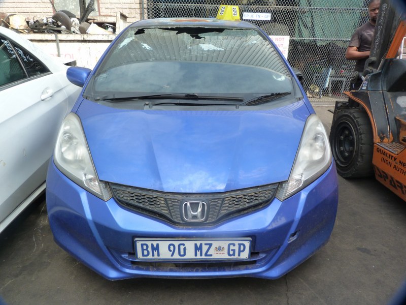 Honda Jazz 1.3 i-VTEC Manual Blue - 2013 STRIPPING FOR SPARES - Private Seller Honda Jazz 1.3 i-VTEC Manual Blue - 2013 STRIPPING FOR SPARES - Private Seller