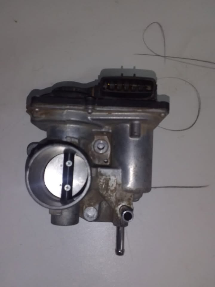 Toyota Yaris 1kr throttle body 3 blot - Private Seller Toyota Yaris 1kr throttle body 3 blot - Private Seller