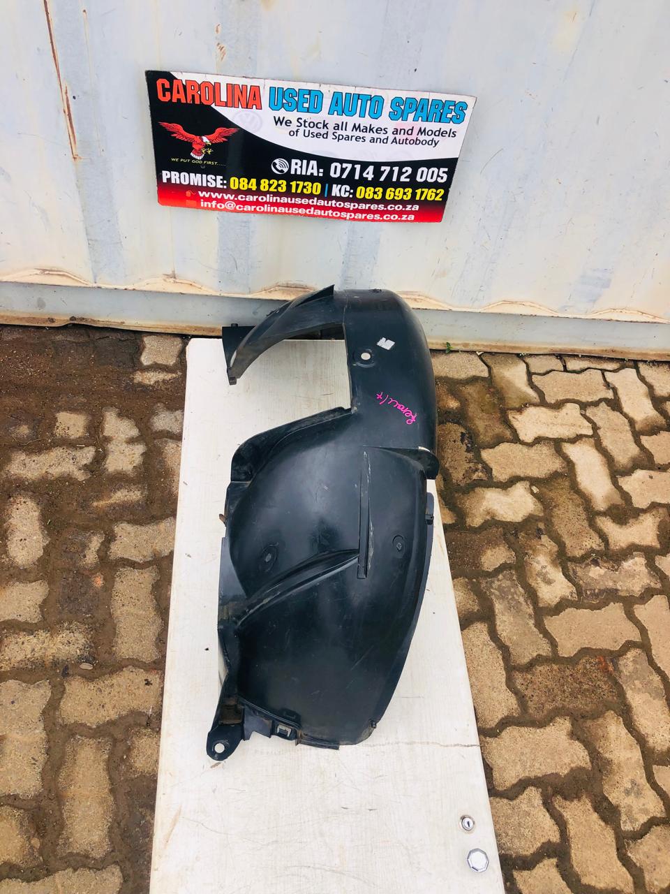 Renault Sandero left side fender liner (2009-2014) - Private Seller Renault Sandero left side fender liner (2009-2014) - Private Seller