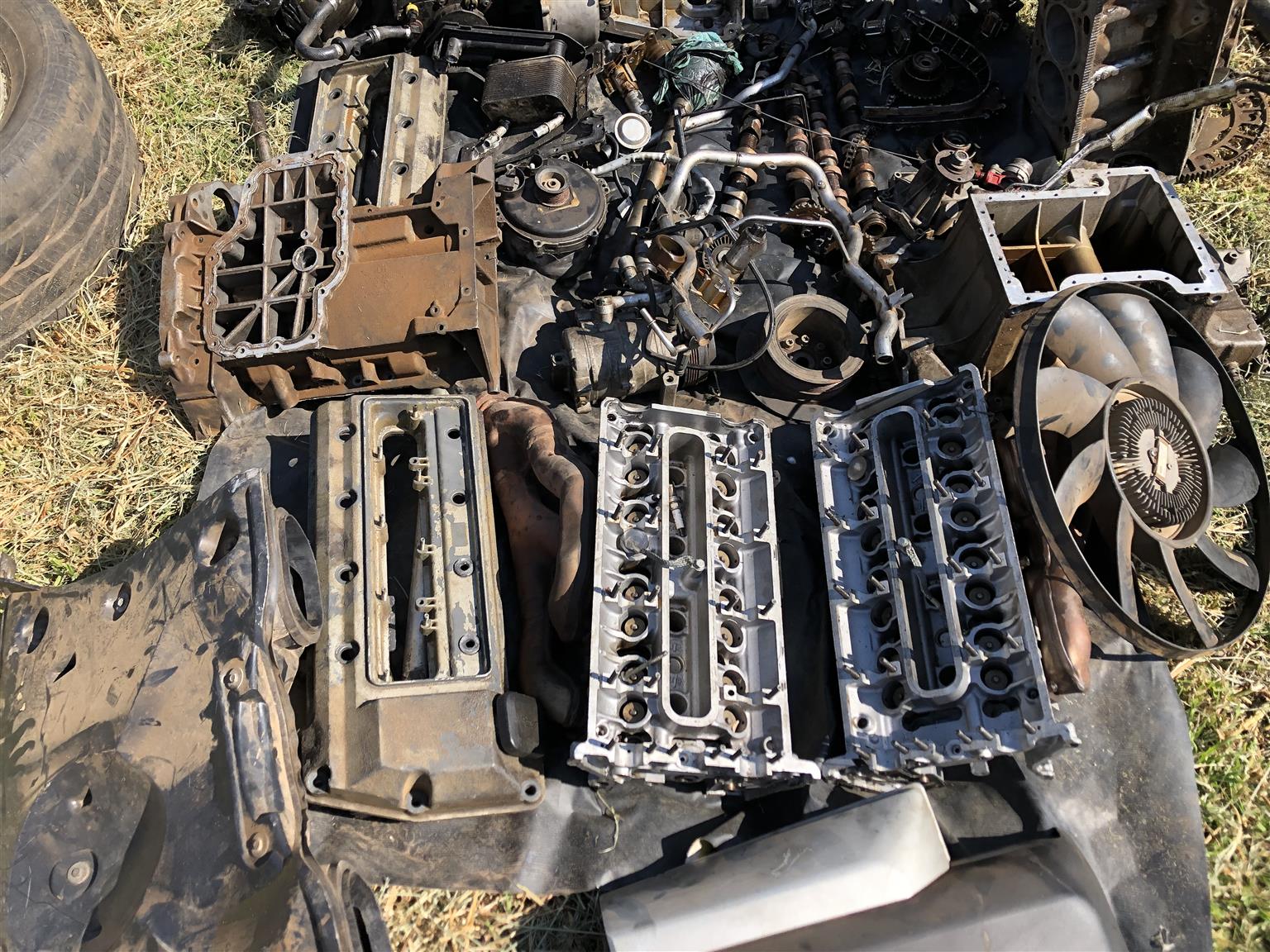 Range Rover 4.4 V8 Engine Parts - Private Seller Range Rover 4.4 V8 Engine Parts - Private Seller