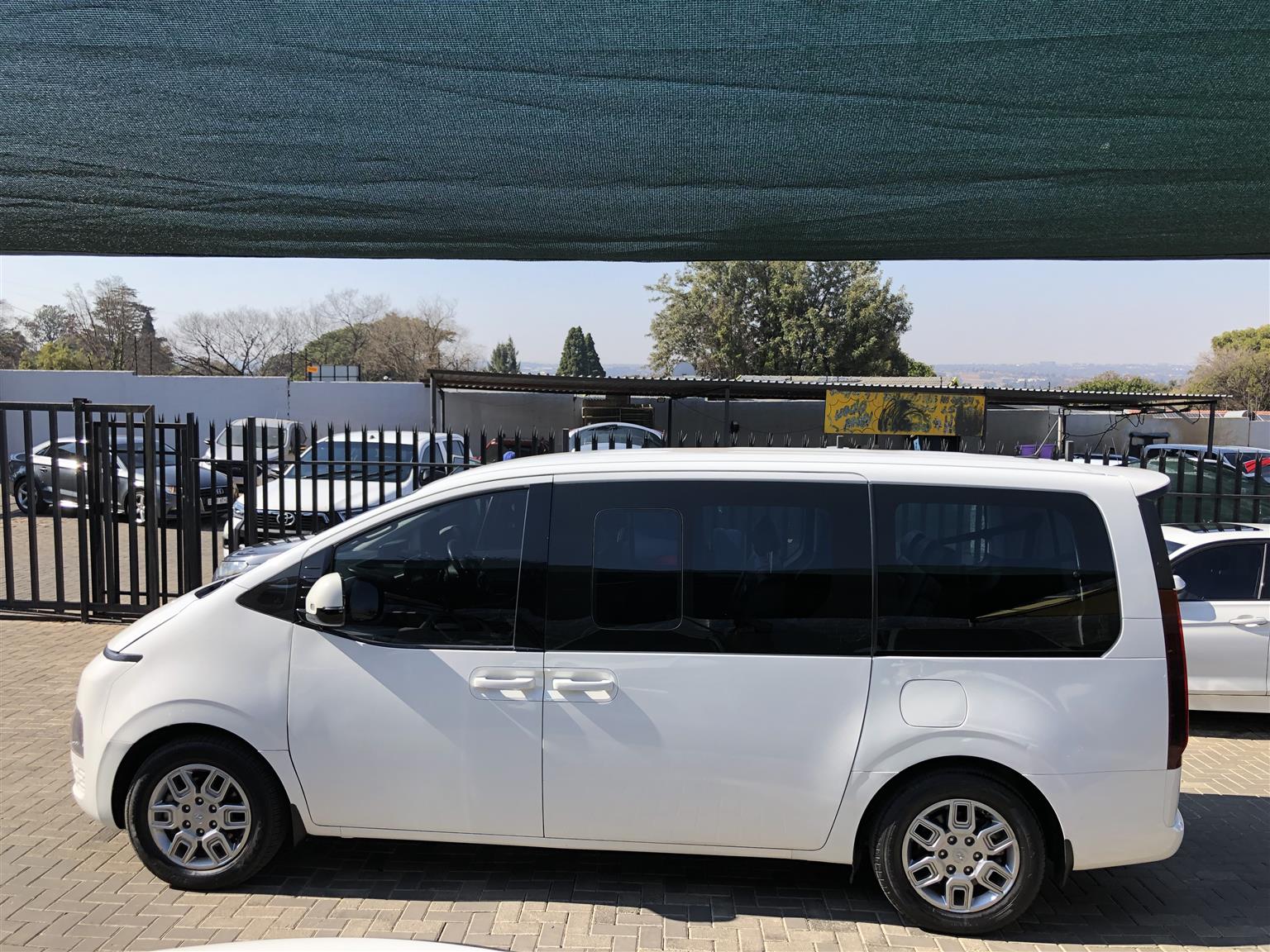 2021 Hyundai Staria 2.2D Executive 11-seater Auto For Sale