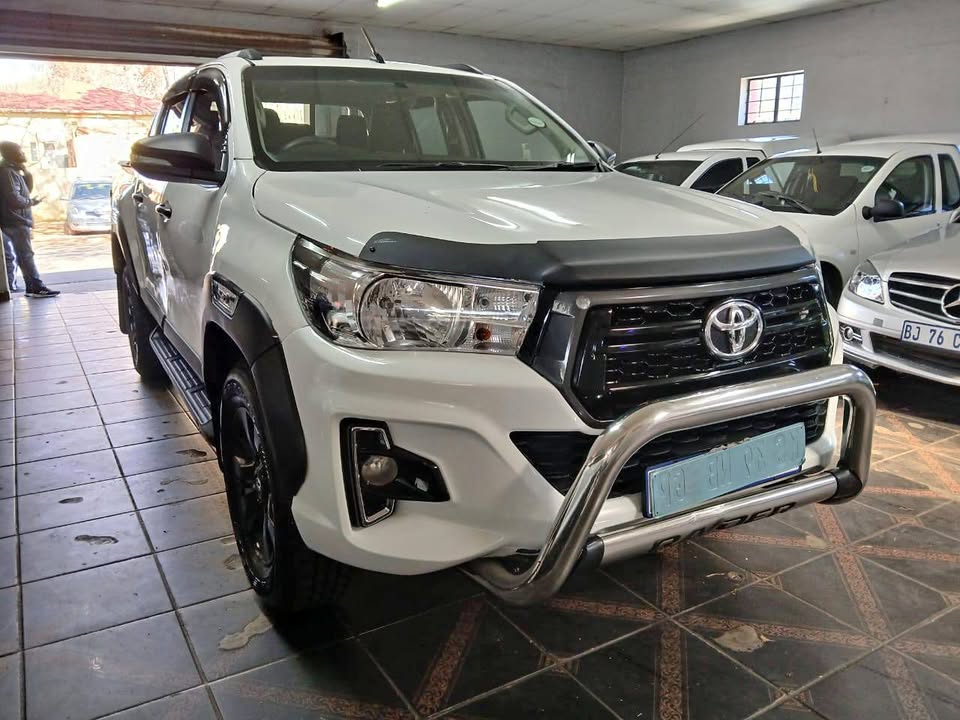 2019 Toyota Hilux 2.4 GD6 Double Cab 4×2  White, Manual, White, Reverse camera, 93000km