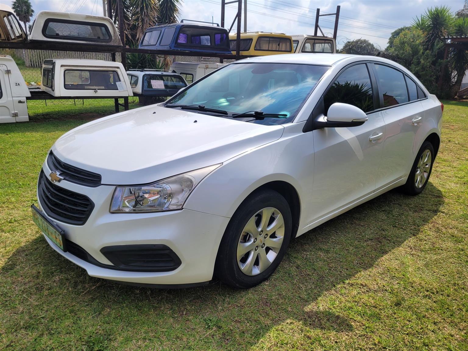 Used 2015 Chevrolet Cruze sedan 1.6 LS - Private Seller Used 2015 Chevrolet Cruze sedan 1.6 LS - Private Seller