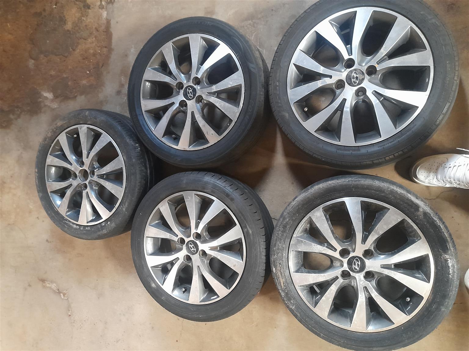 5 Hyundai Accent Rims, Still Brend New - Private Seller 5 Hyundai Accent Rims, Still Brend New - Private Seller