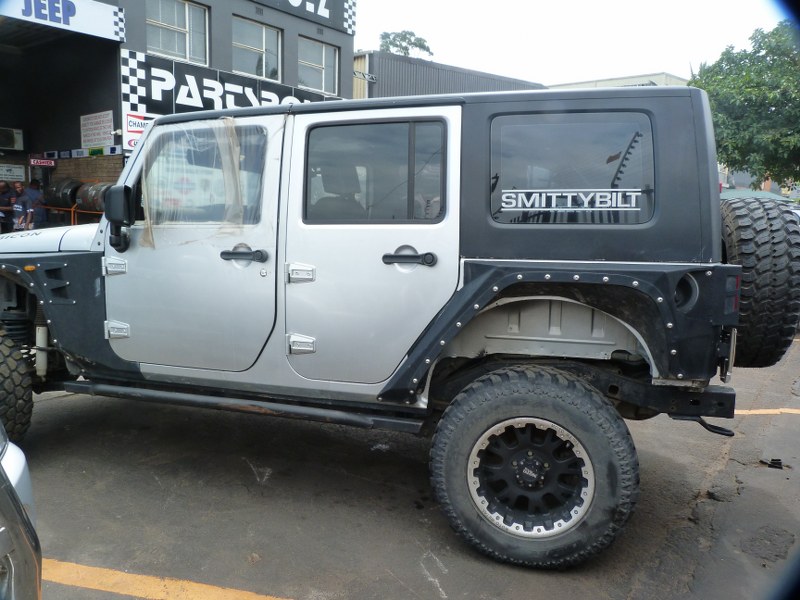 Jeep Wrangler 3.8 UNLTD Rubicon AT Silver - 2007 STRIPPING FOR SPARES - Private Seller Jeep Wrangler 3.8 UNLTD Rubicon AT Silver - 2007 STRIPPING FOR SPARES - Private Seller