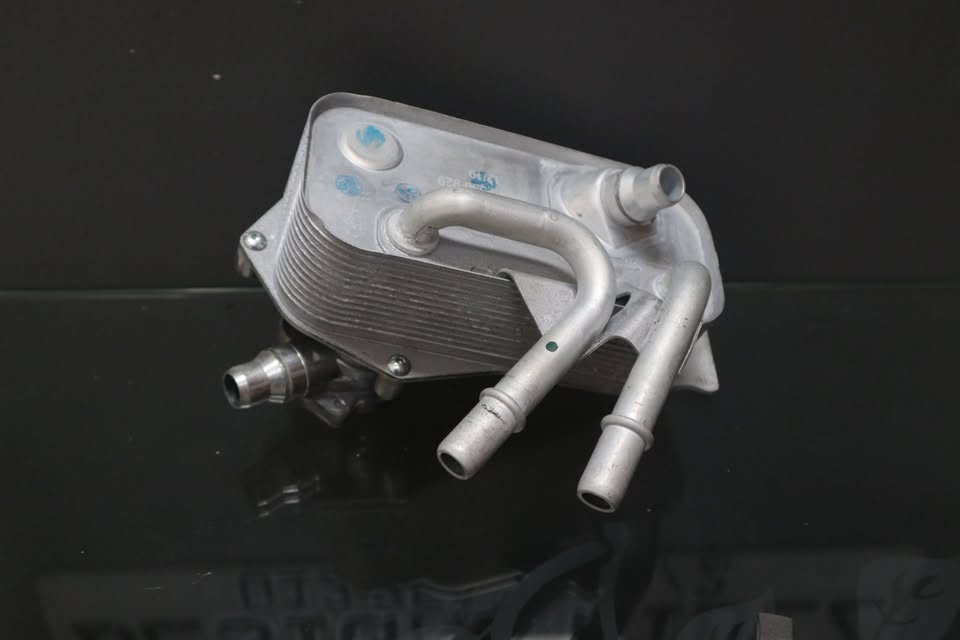BMW OIL COOLER E90/E92/E89 - Private Seller BMW OIL COOLER E90/E92/E89 - Private Seller