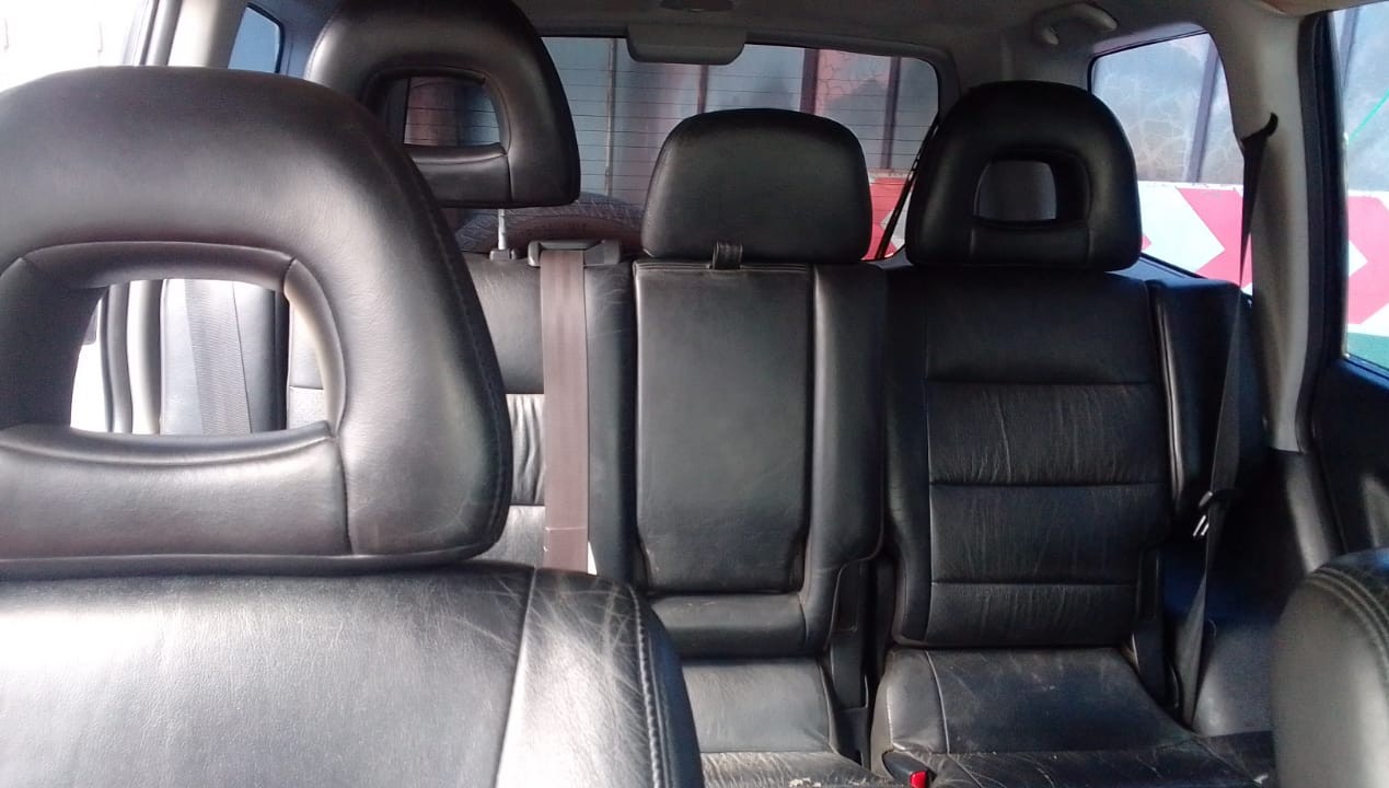 "Mitsubishi Pajero Gen 3 Complete Seat Set for sale - Private Seller