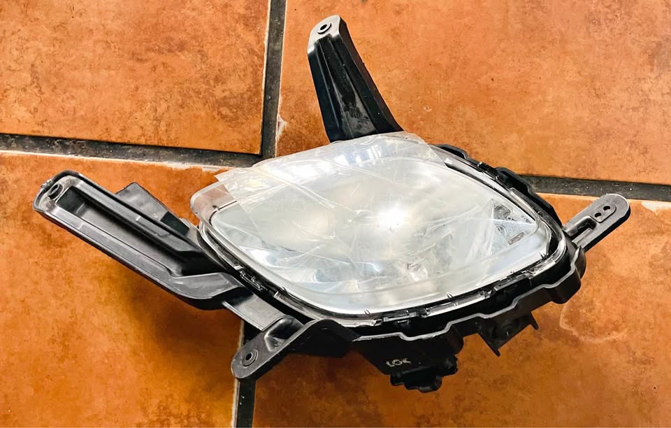 Kia Picanto picanto fog light 2014 - Private Seller Kia Picanto picanto fog light 2014 - Private Seller