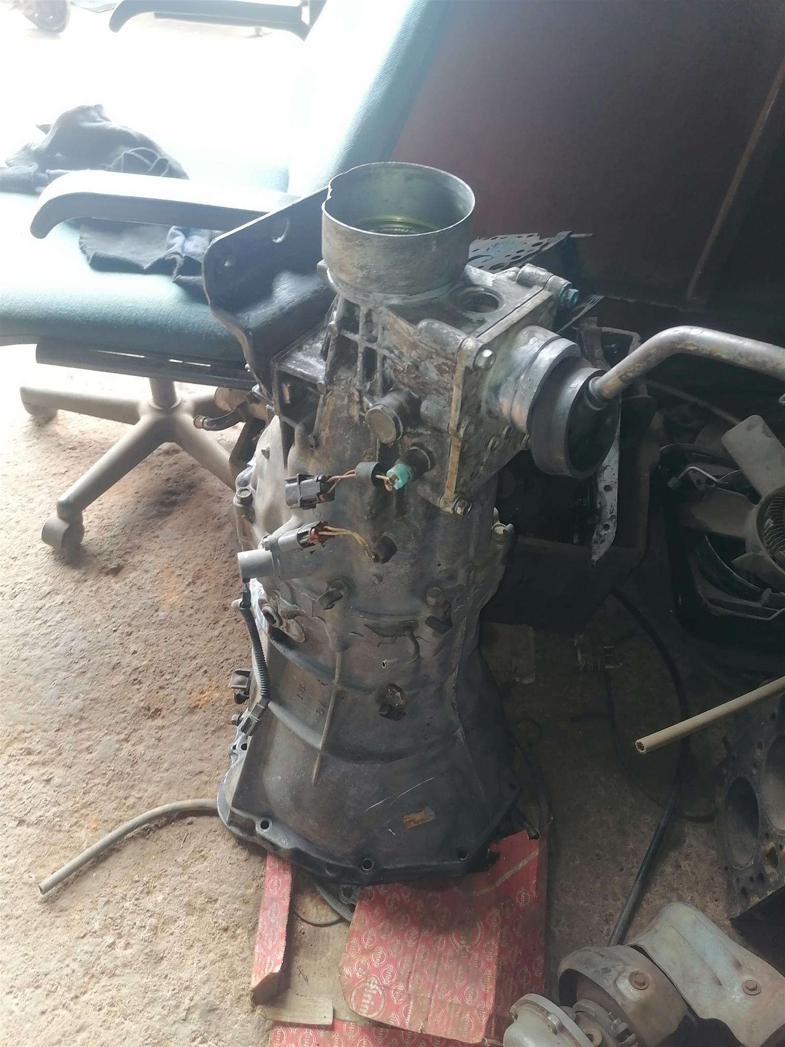 2x4 Nissan VG 30 gearbox for sale - Private Seller