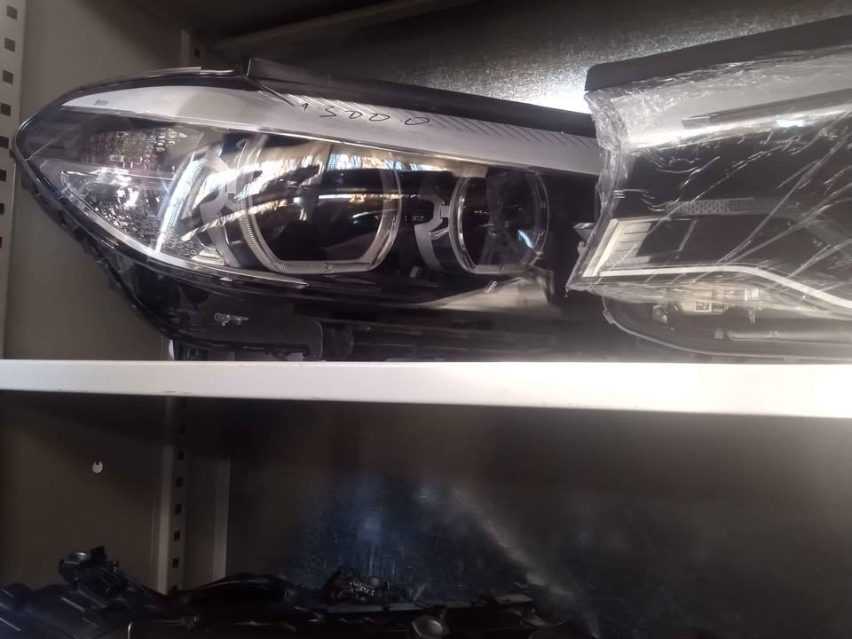All BMW headlights and tailgates