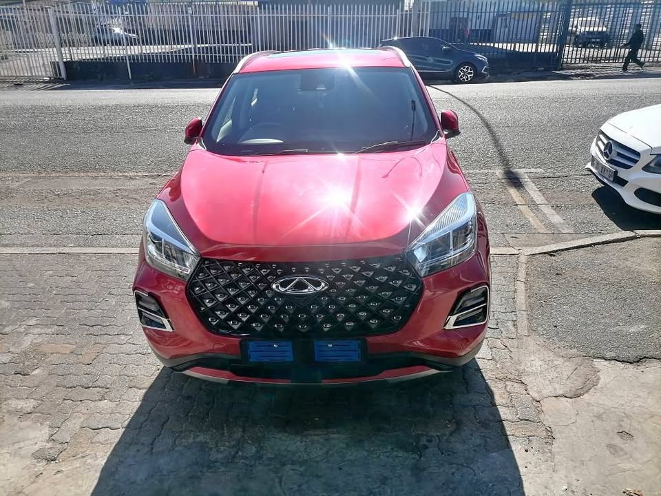 2023 Chery Tiggo Pro 4 1.5 SUV lite Automatic Sunroof leather seat Service history Reserves camera