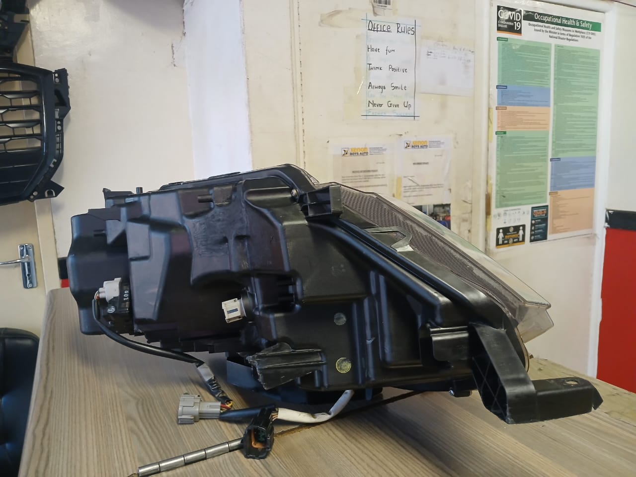 2020 HEADLIGHT( LEFT)NISSAN X TRAIL 2.5 4X4 ACENTA IN PRESTINE CONDITION - Private Seller 2020 HEADLIGHT( LEFT)NISSAN X TRAIL 2.5 4X4 ACENTA IN PRESTINE CONDITION - Private Seller