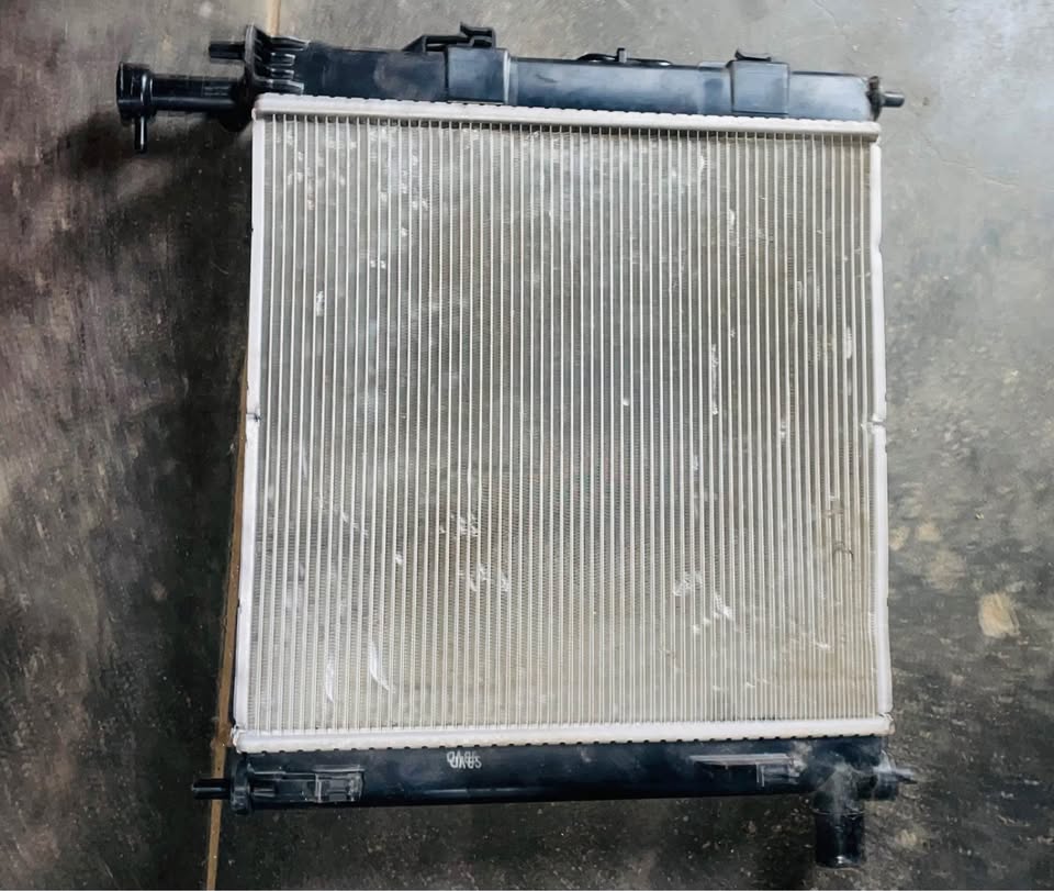 Renault Kwid radiator - Private Seller Renault Kwid radiator - Private Seller