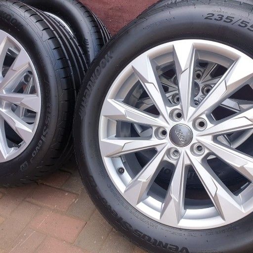 AUDI Q3 BRAND NEW MAGS AND TYRES - Private Seller AUDI Q3 BRAND NEW MAGS AND TYRES - Private Seller