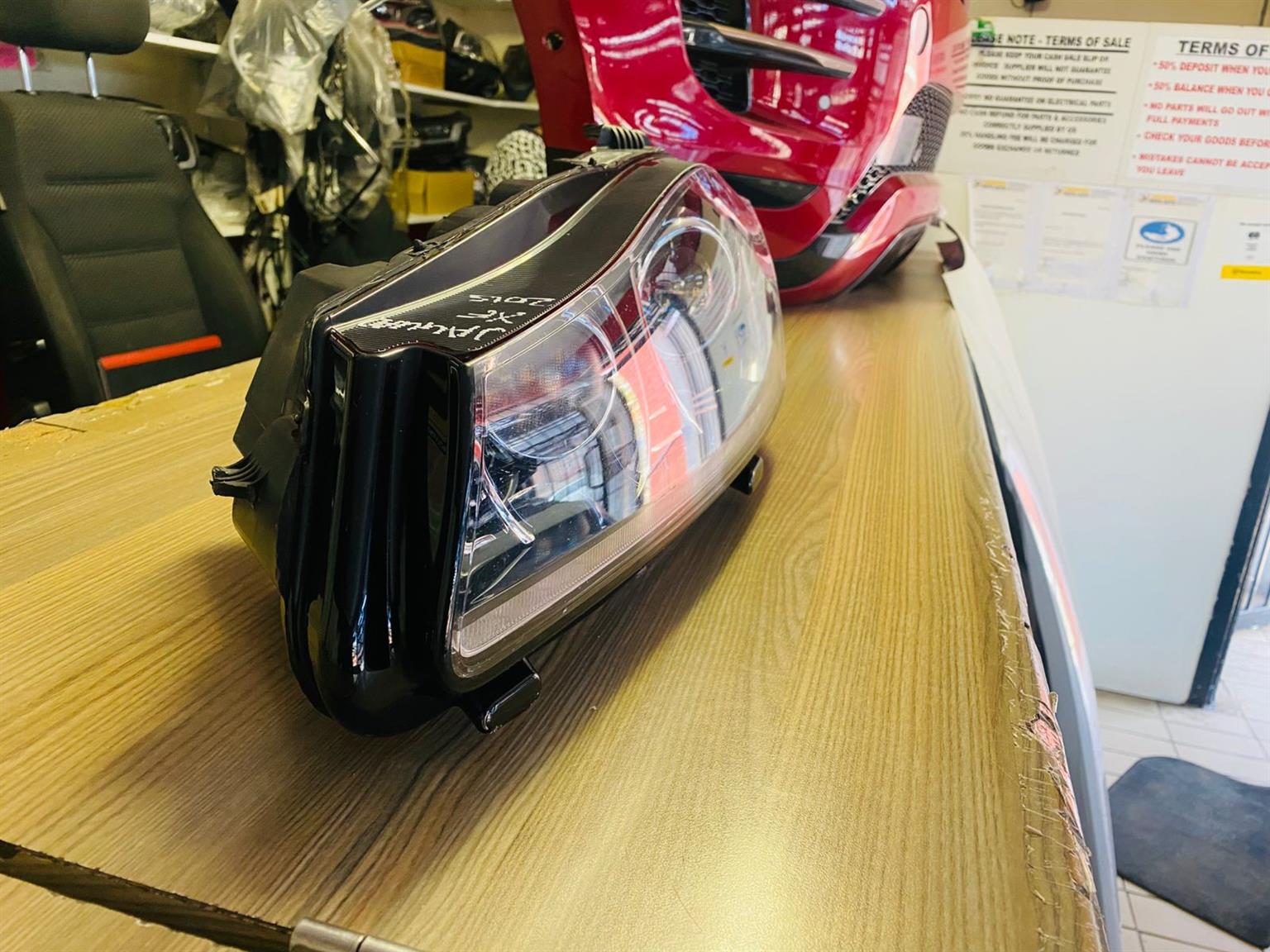 2015 JAGUAR XF XENON HEADLIGHT LEFT AVAILABLE FOR SALE - Private Seller 2015 JAGUAR XF XENON HEADLIGHT LEFT AVAILABLE FOR SALE - Private Seller