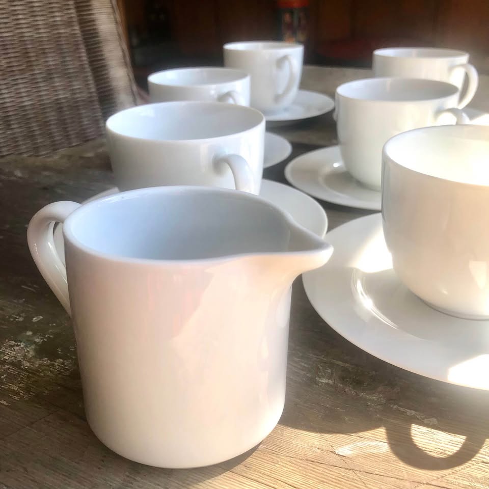 Set of 8 Vintage WLOCLAWEK Made in Poland TEA CUPS and saucers with milk jug China - Porcelain