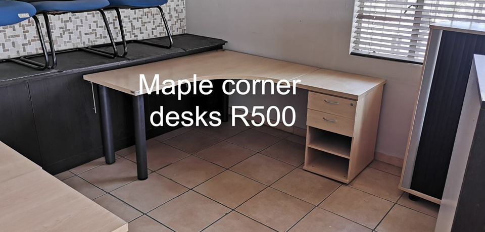 Maple Corner Desks For Sale Junk Mail