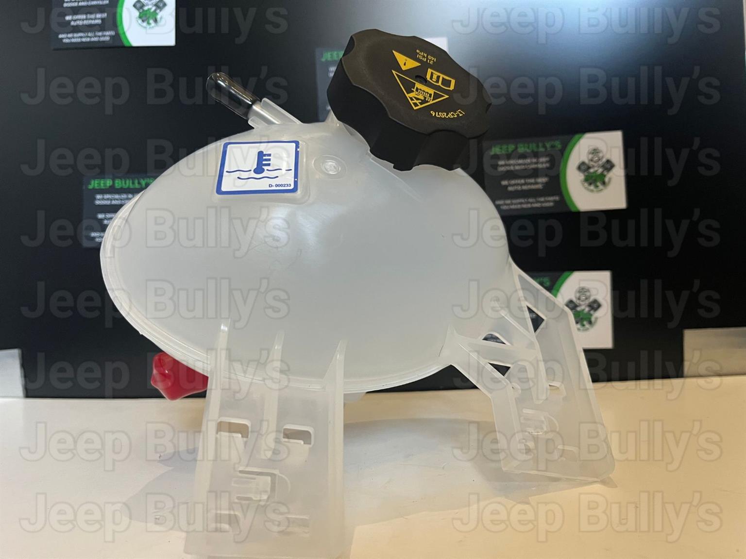 1.4 Jeep Renegade Water bottle - Private Seller 1.4 Jeep Renegade Water bottle - Private Seller