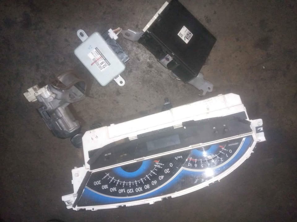 Toyota etios complete locksets - Private Seller Toyota etios complete locksets - Private Seller