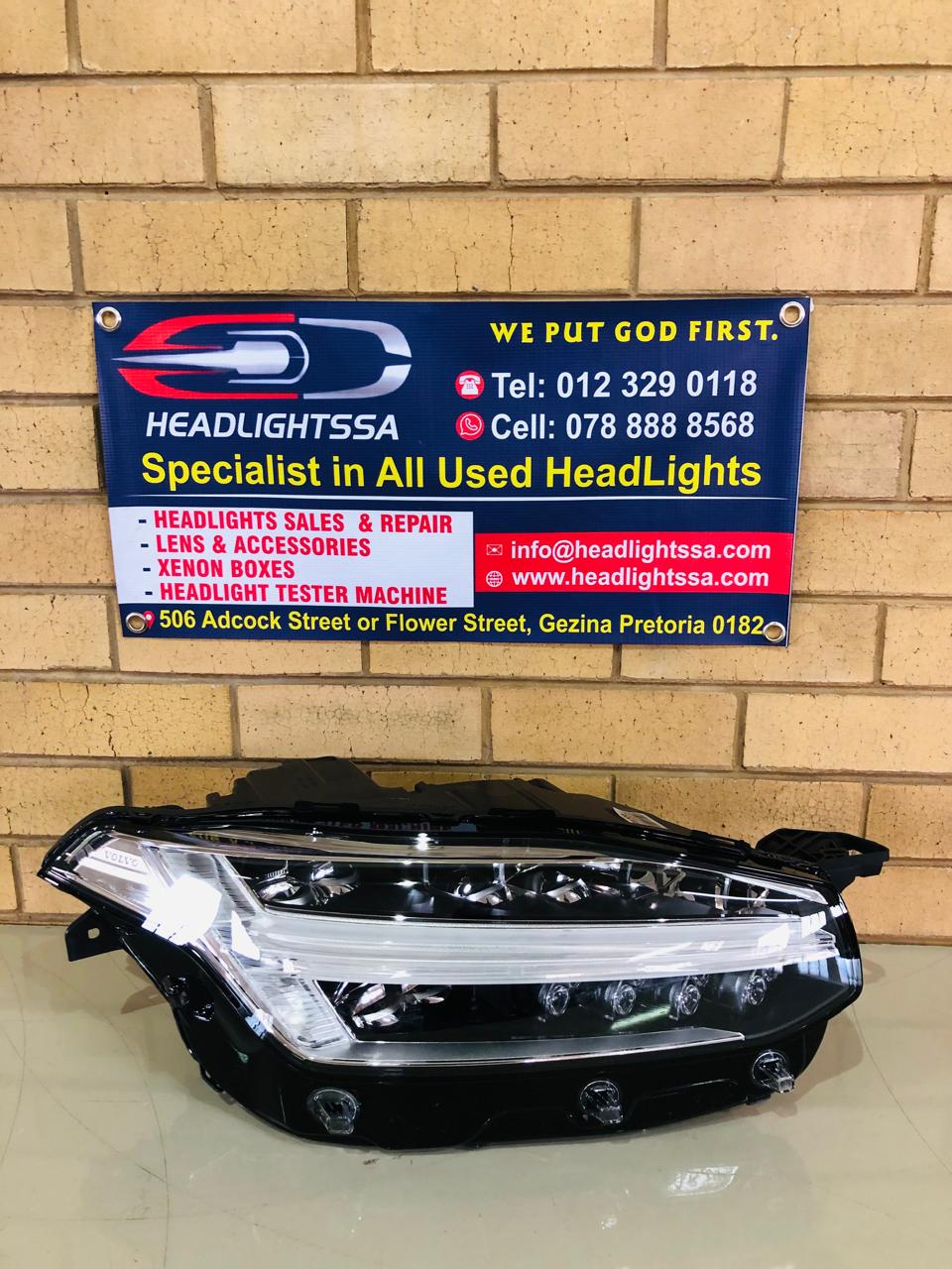 Volvo XC90 right side Full LED headlight taking 3 ballasts - Private Seller Volvo XC90 right side Full LED headlight taking 3 ballasts - Private Seller