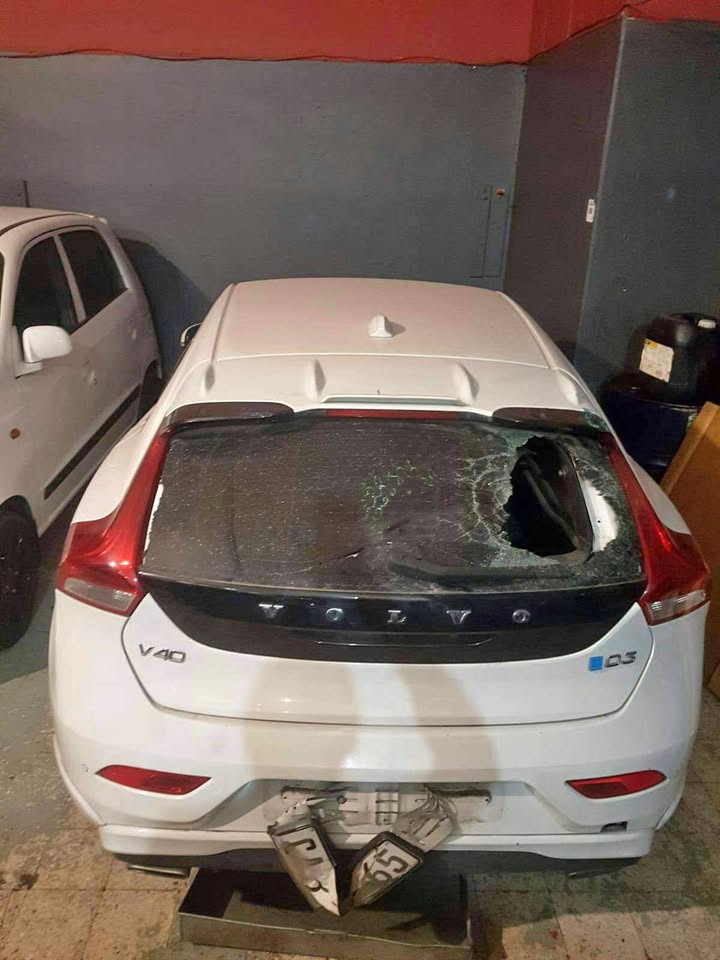 Volvo v40 d3 stripping for spares - Private Seller Volvo v40 d3 stripping for spares - Private Seller