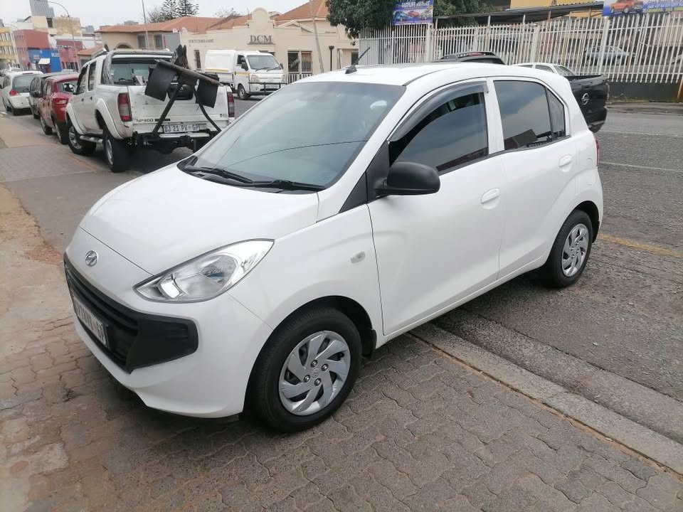 2023 Hyundai Atos 1.0 Hatchback Automatic with a leather seat and Service history