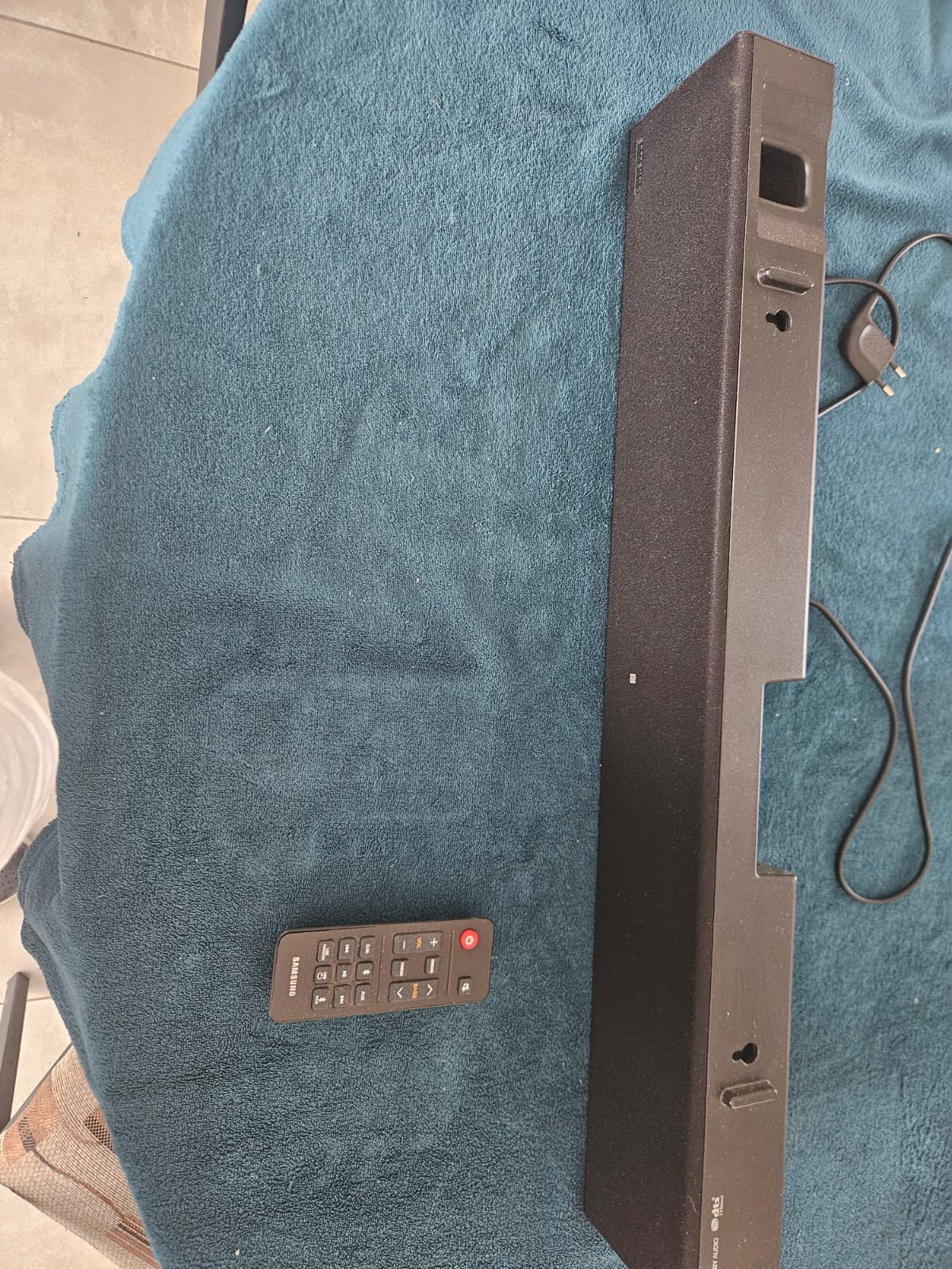 Black Samsung Soundbar Black Samsung Soundbar