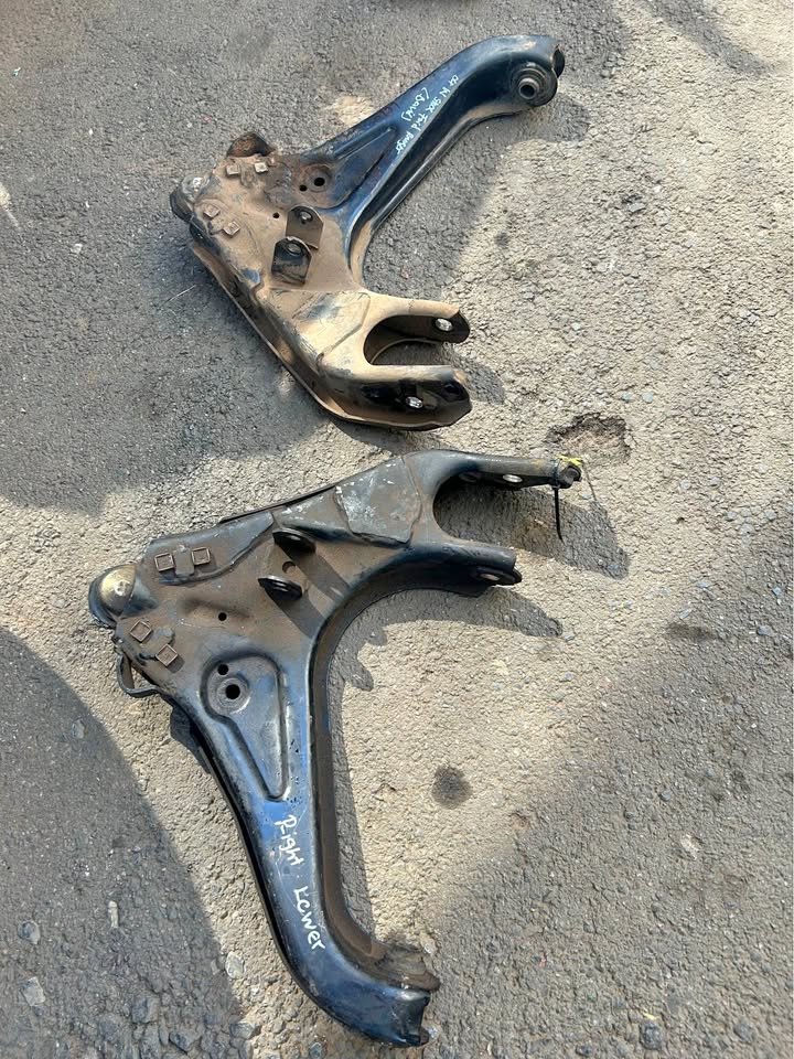 2001 Ford Ranger 2500TD Hi-Trail Xlt Lower Control Arms For Sale @Circle 7 Used Parts Call - Private Seller