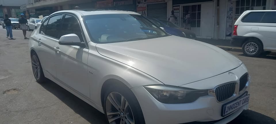2013 BMW 320i ENGINE PETROL, SPORTS-LINE, AUTOMATIC TRANSMISSION