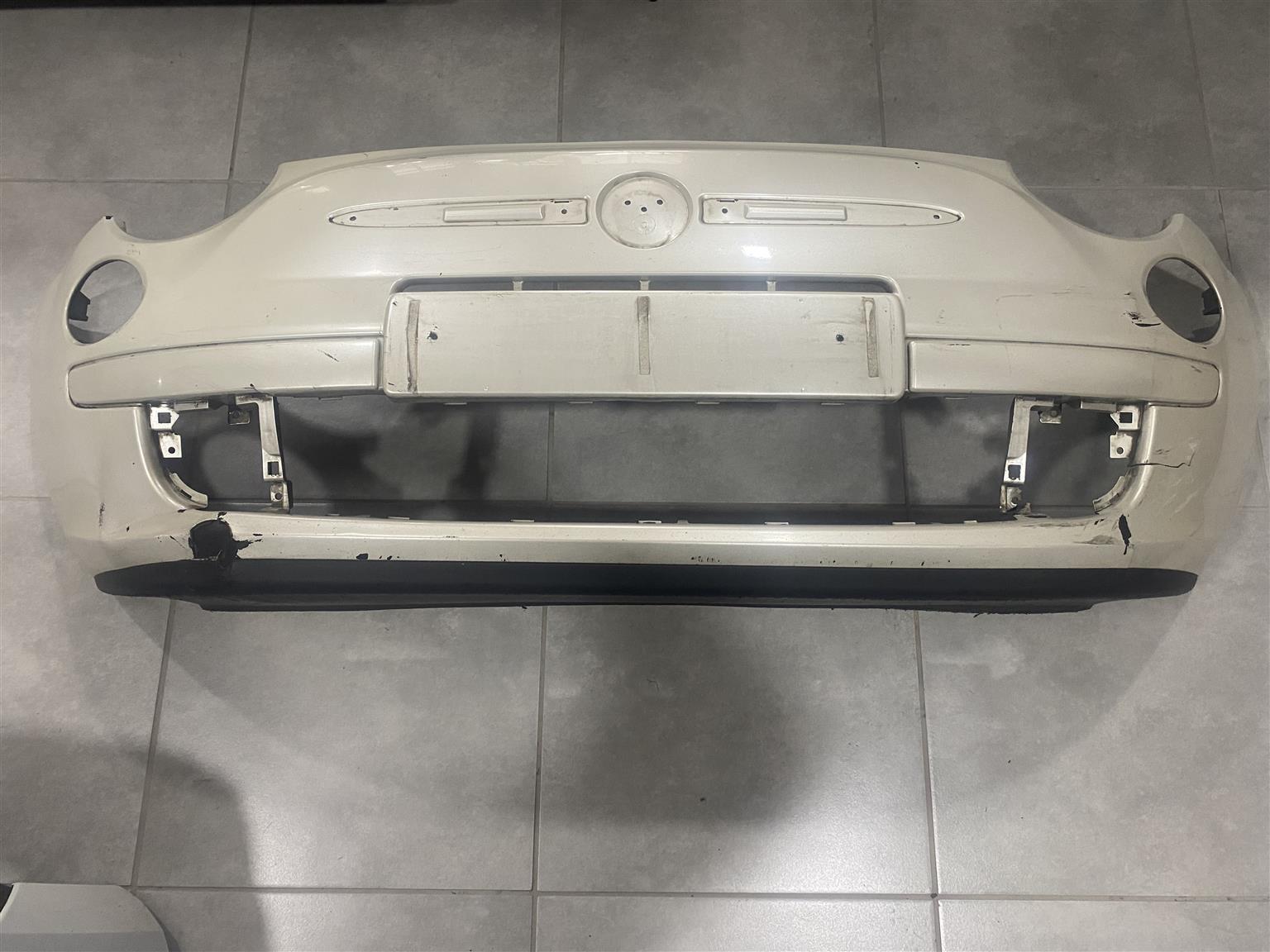 2015 FIAT 500 FRONT BUMPER FOR SALE. IN EXCELLENT CONDITION - Private Seller 2015 FIAT 500 FRONT BUMPER FOR SALE. IN EXCELLENT CONDITION - Private Seller