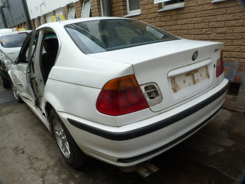 BMW 320i E46 Manual White - 2001 SPARESBOYZ STRIPPING FOR SPARES - Private Seller BMW 320i E46 Manual White - 2001 SPARESBOYZ STRIPPING FOR SPARES - Private Seller