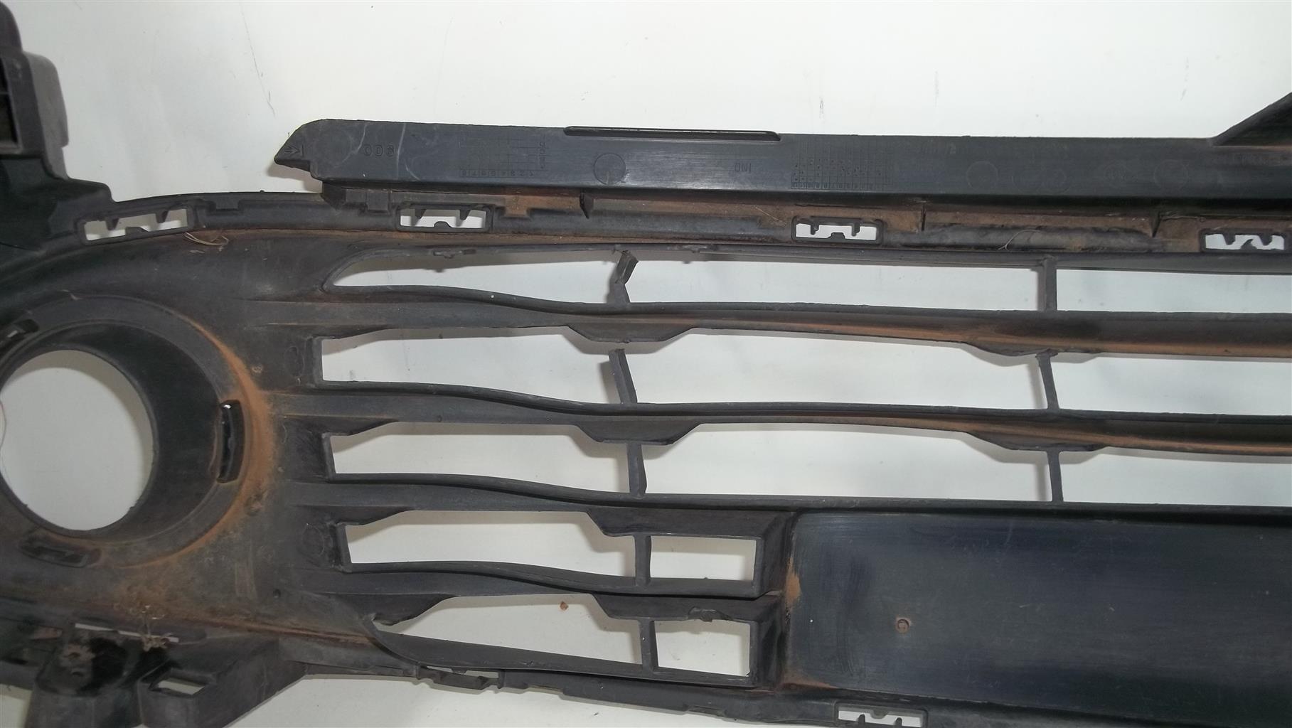 Renault Clio Mk4 grilles - Private Seller Renault Clio Mk4 grilles - Private Seller