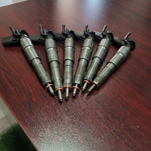 BMW X5  DIESEL INJECTORS - Private Seller