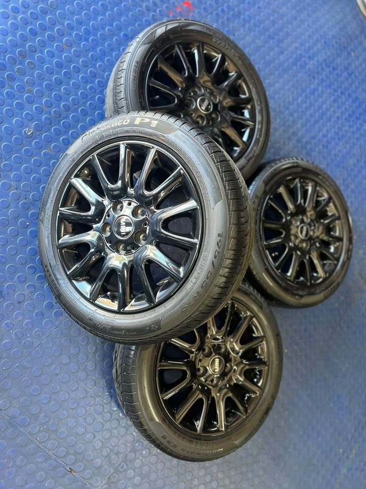 16 inch Mini Cooper Original Rim Set - Private Seller