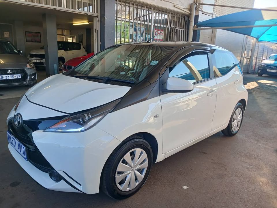 2018 TOYOTA AYGO 1.0 HATCH Transmission: Manual Mileage: Fueltype: Petrol White